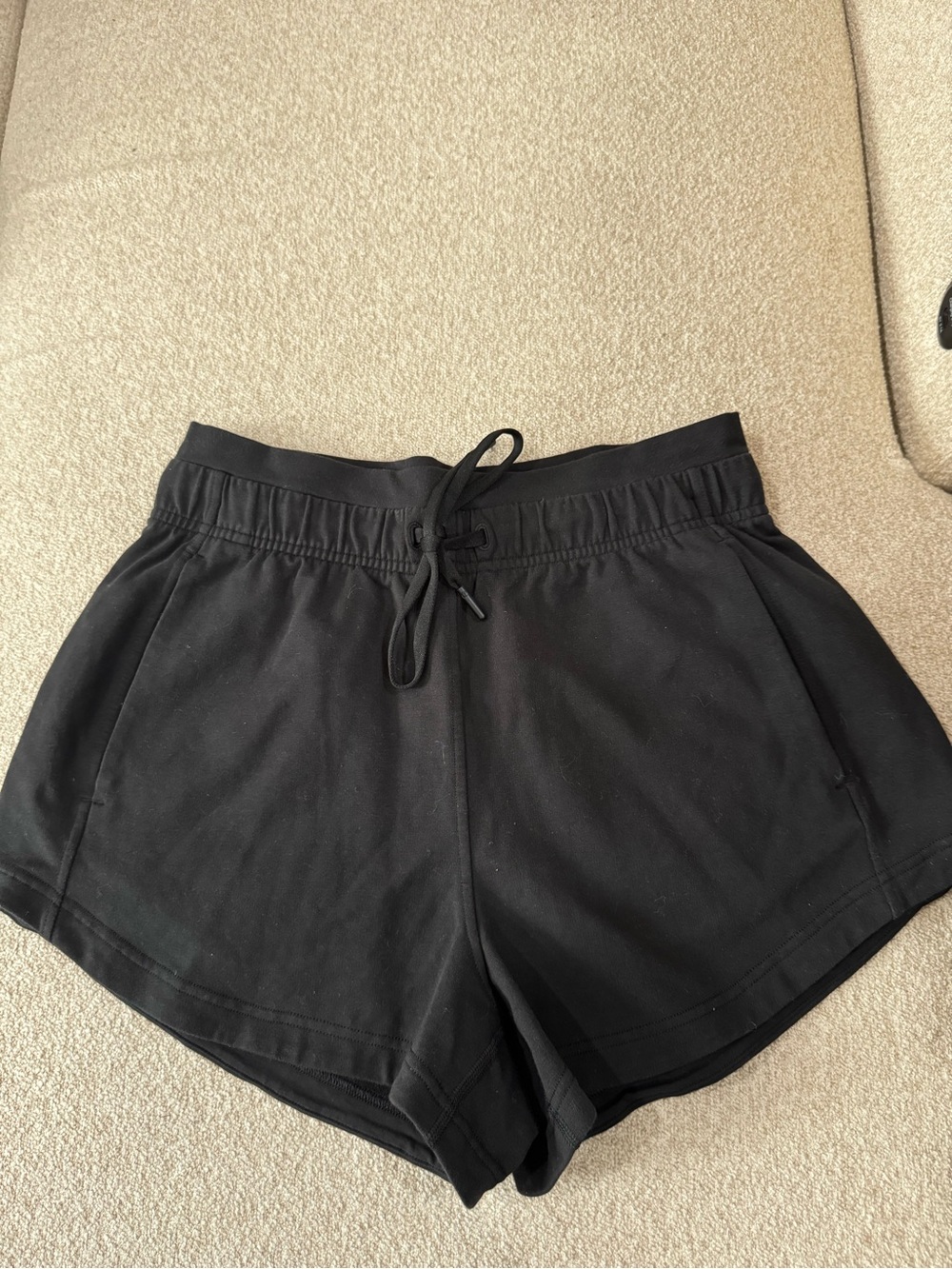Lululemon Inner Glow Short - Size 6